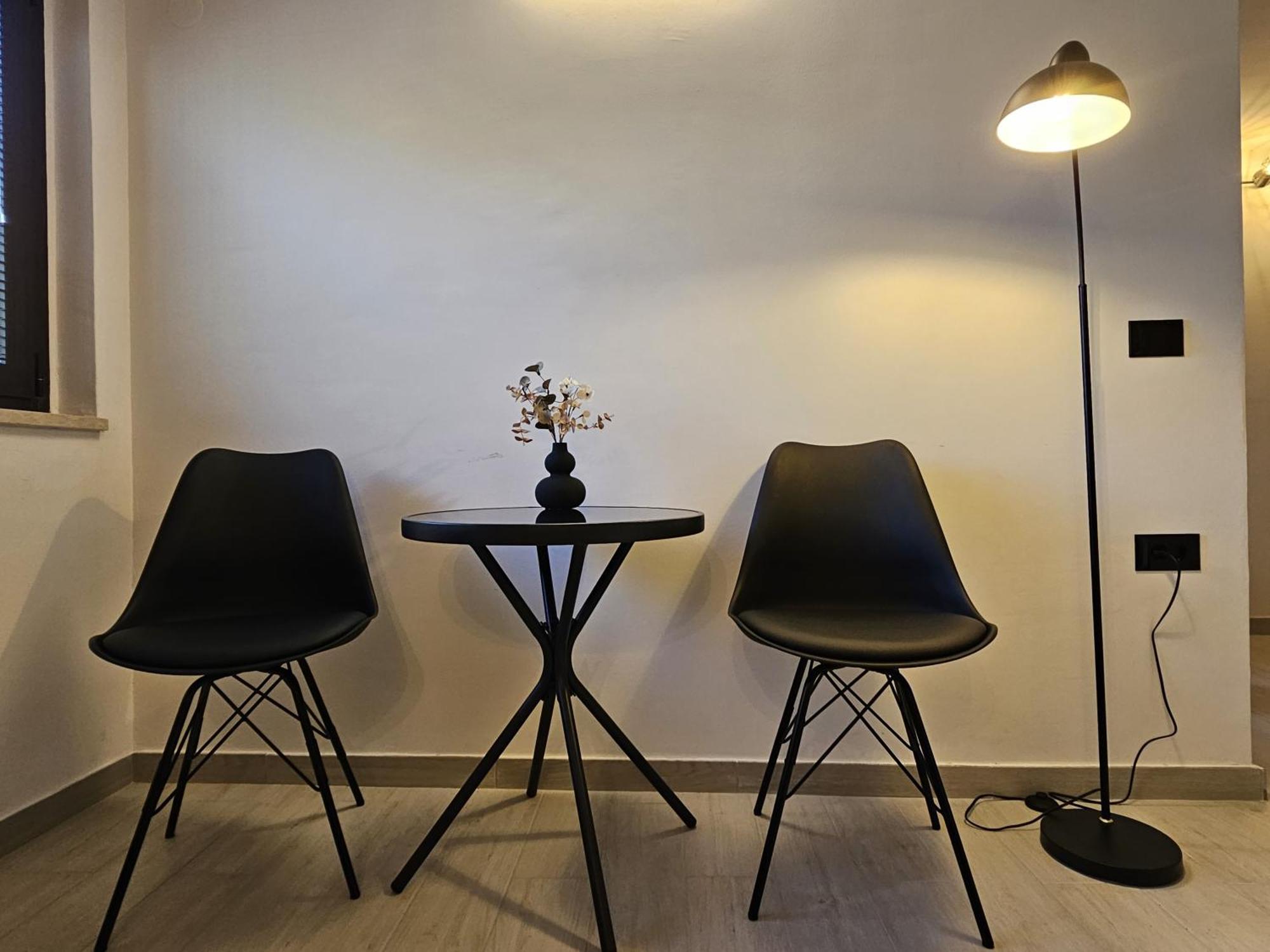 Keser Apartments Ровин Екстериор снимка